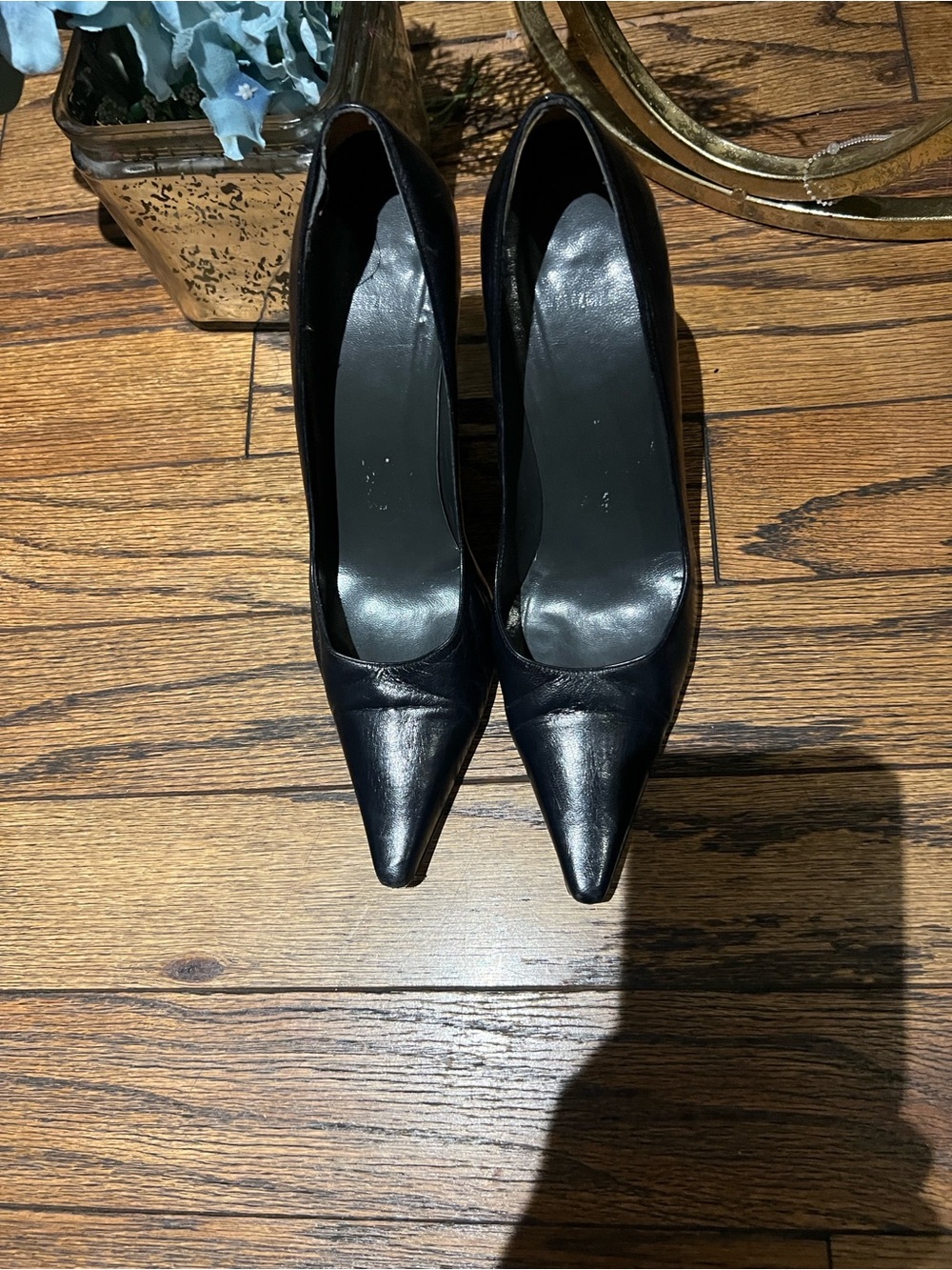 Stuart Weitzman Black Pointed-Toe Leather Pumps